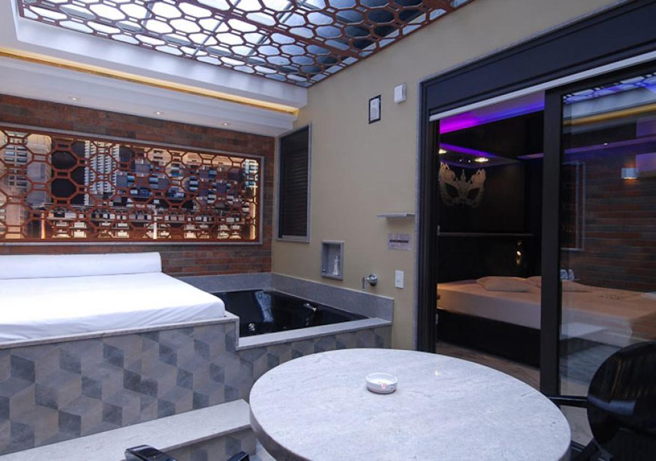 Motel Quo เซาเปาโล ภายนอก รูปภาพ