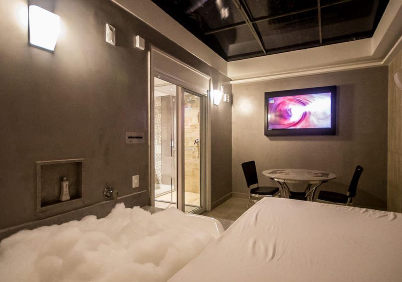 Motel Quo เซาเปาโล ภายนอก รูปภาพ